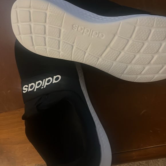 NWOT Adidas sneakers - Picture 4 of 5